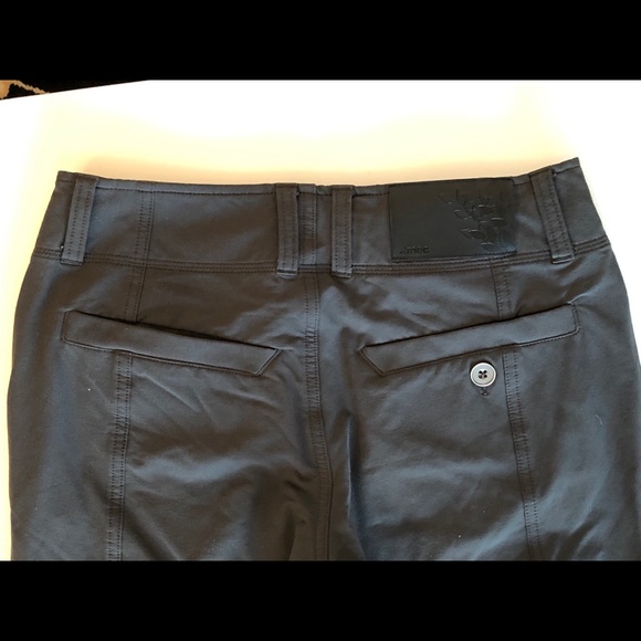 Mountain Equipment Co-op Women’s 4 Capris, EUC - Picture 9 of 9